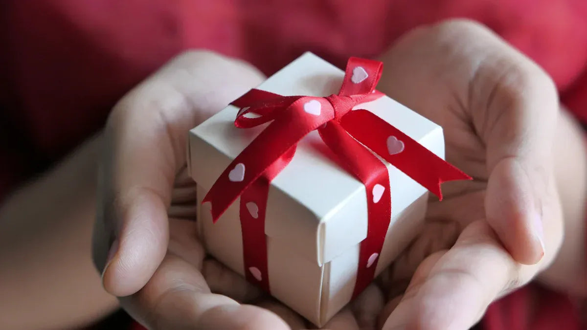 35 Thoughtful Retirement Gift Ideas to Celebrate a New Beginning